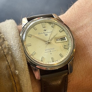 SEIKO 5 / Sportmatic / Vintage Seiko / Seiko Automatik / Tagdatum / RUNNING / Lederarmband / Edelstahl / 35 mm / Originalzifferblatt / JPN-Uhrwerk