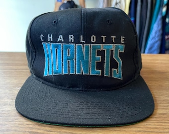 HORNETS / vintage Charlotte Hornets / NBA vintage snapback / 90s starter cap / Hornets vintage snapback / hip hop / cotton / adlt size.