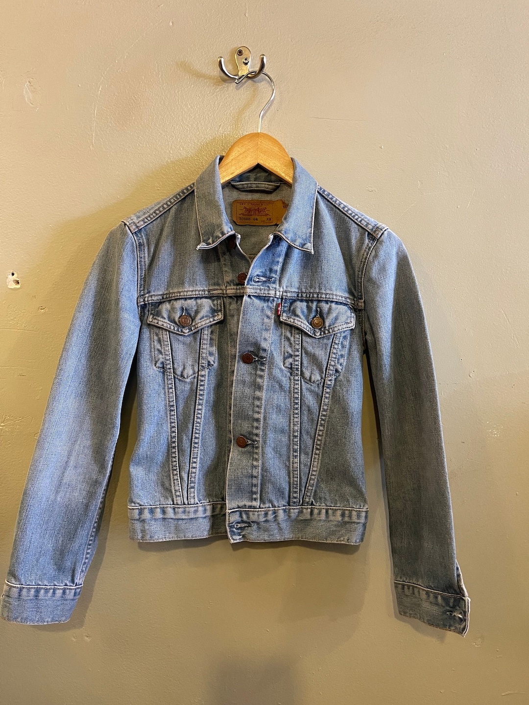 LEVI'S / Vintage Jean Jacket / 90s Denim Jacket / Old School
