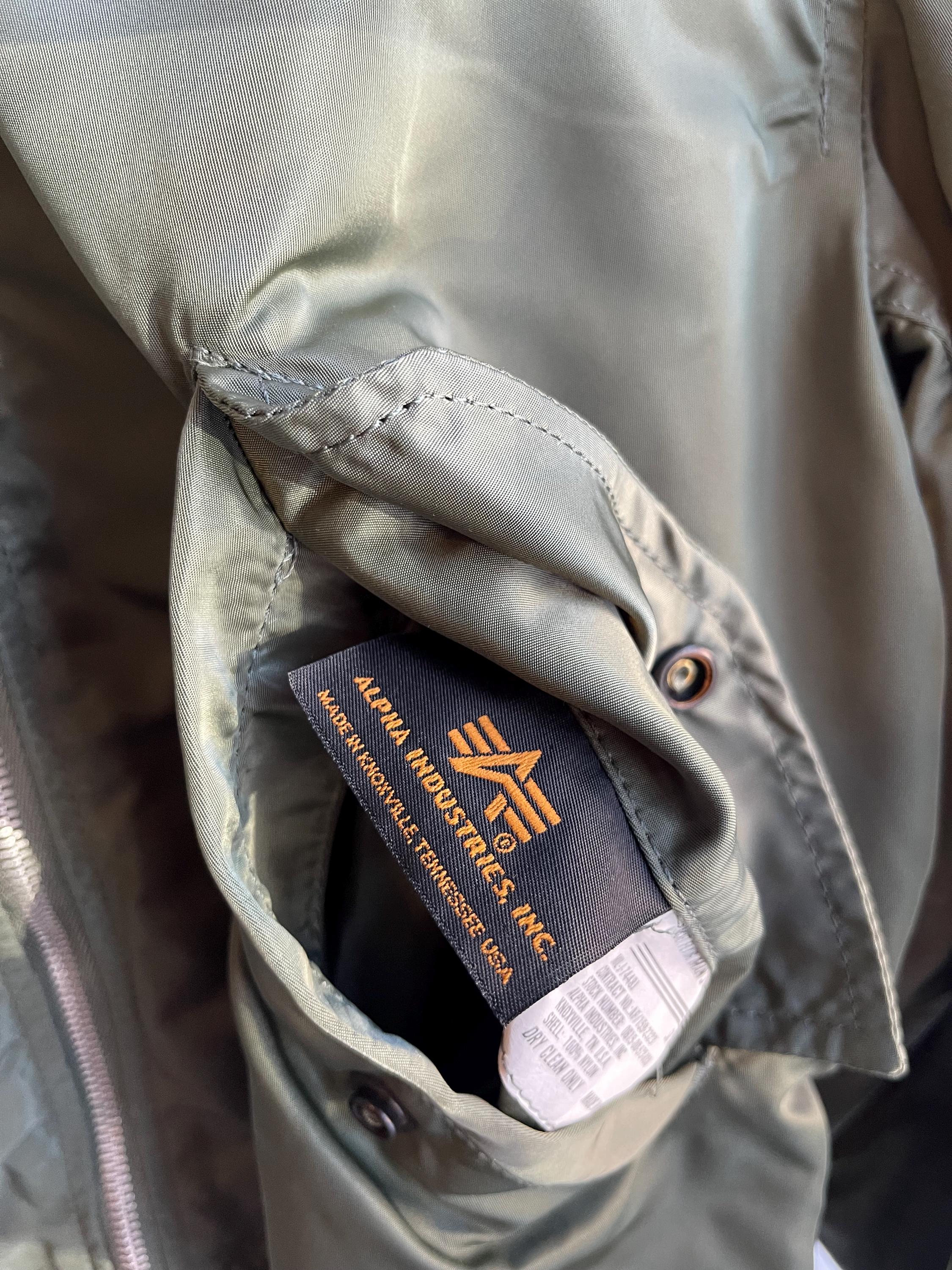 ALPHA Industries / MA-1 Bomber Jacket / Classic Green and Orange