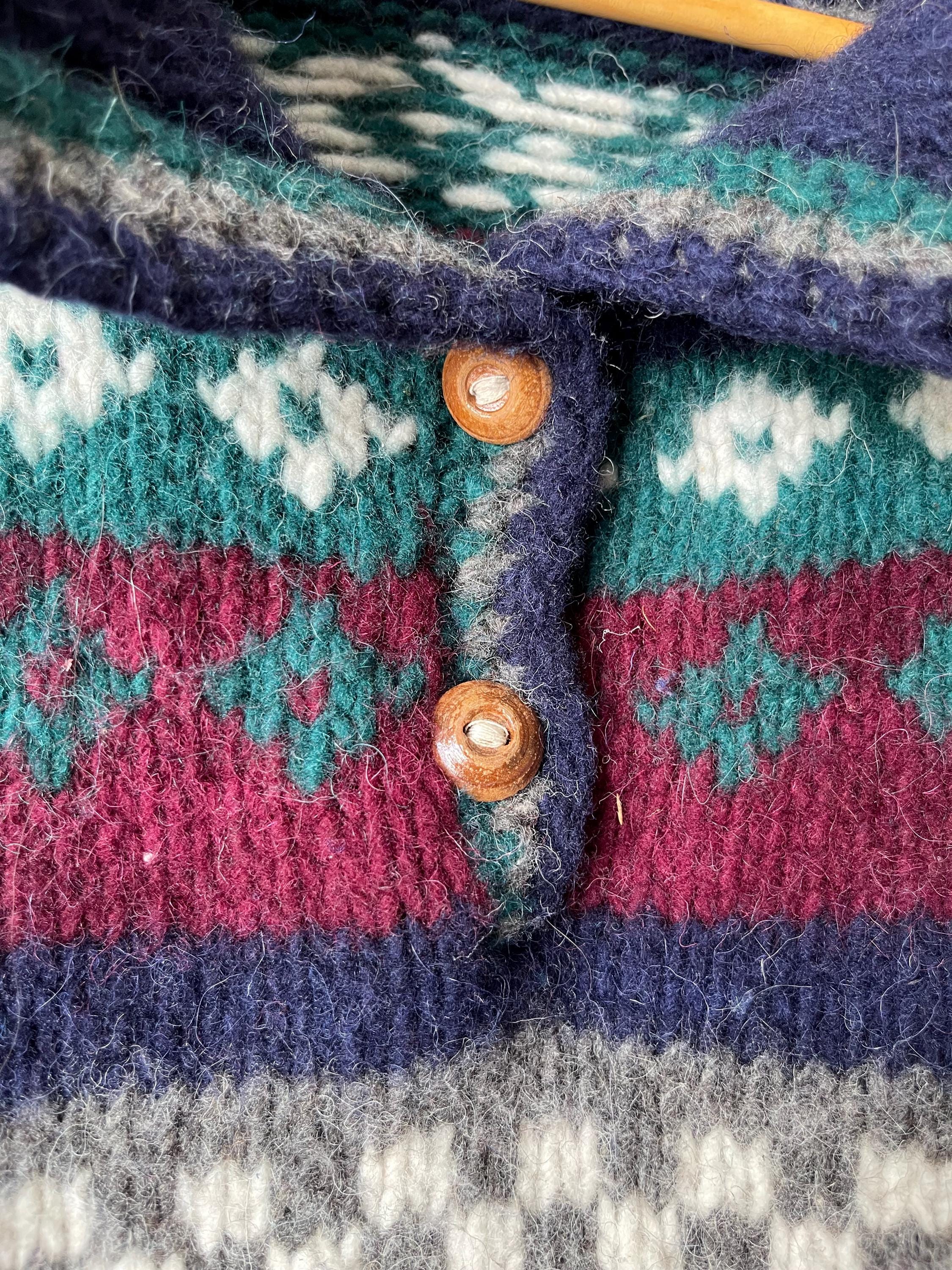 ECUADOR / Vintage Heavy Wool Sweater / Bright Design / Hand Made