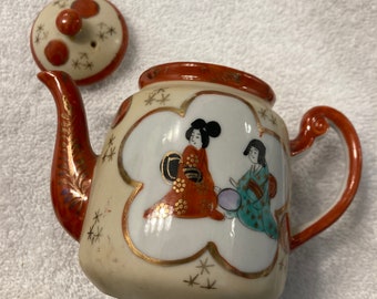 Vintage Toy Tea Set Made in Japan, in Original Box. Includes