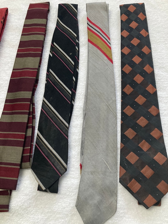 Vintage narrow ties, collection of 9 men's ties.