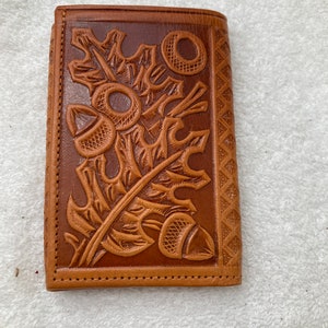 Vintage Hand tooled leather bifold wallet, oak leaf and acorn wallet,  hand carved brown wallet,  Hand tolled leather wallet