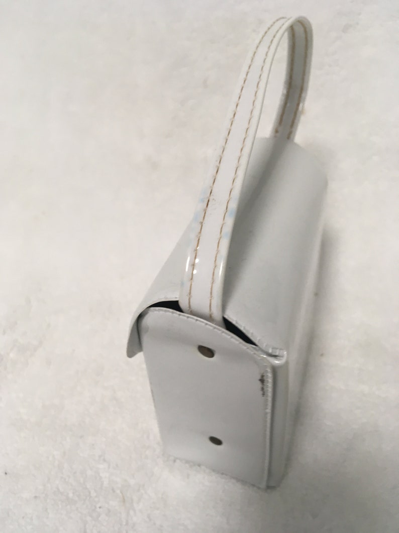 vintage adorable white child/'s purse with bow clasp