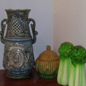 Antique English Majolica vase