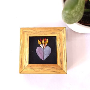 Sacred heart ex voto in artistic mosaic handmade in Italy. Gold sacred heart to hang