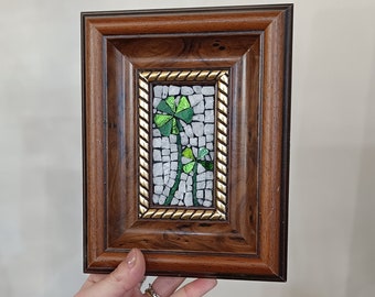 Four-leaf clover for good luck to hang in artistic mosaic.