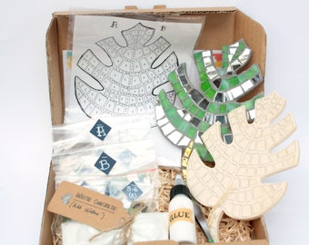 Glass Monstera Leaf Mosaic Kit. DIY mosaic monstera leaf wall art, adult art kit gift idea.