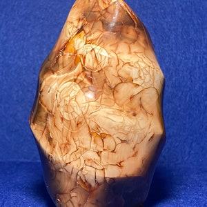 352.3g, 3.96”, Beautiful Red Carnelian Flame, Polished Carnelian Flame, Natural Carnelian Stone, Carnelian Crystal Flame, Carnelian Stone