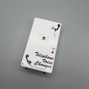 Goldtronic Deluxe Ghostface Röstväxlare Rekvisita Replika Cosplay Inspirerad av Scream 1996
