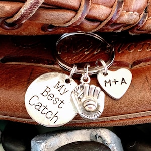 BASBEBALL KEYCHAIN, PERSONALIZED Keychain, Small Keychain, Unique Keychain Boyfriend Gift and Cute Couple