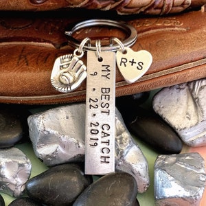 ANNIVERSARY BASEBALL KEYCHAIN, My Best Catch, Gift for him,husband wife, girlfriend boyfriend, spouse, Baseball fan, Baseball mitt, Initials