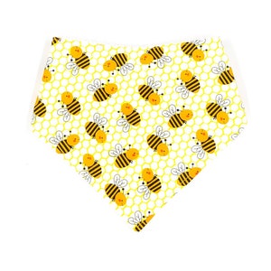 Bee Baby Bib, Baby Boy, Baby Girl, Honey Bee Baby Gift, Baby Shower Theme, Bumble Bee Bandana Bib, Bibs for Babies, Honeycomb, Drool Bib