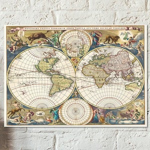 Ancienne carte du monde à double hémisphère colorée à la main, avec encarts de l'Arctique et de l'Antarctique