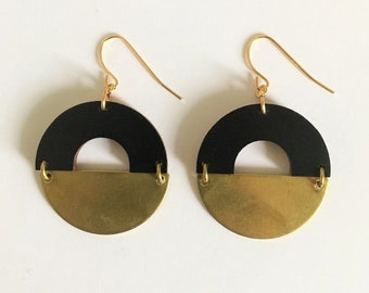 CAMILLE - Earrings graphics, painted by hand, geometric, minimalist, hoop, circle, wood, made in France