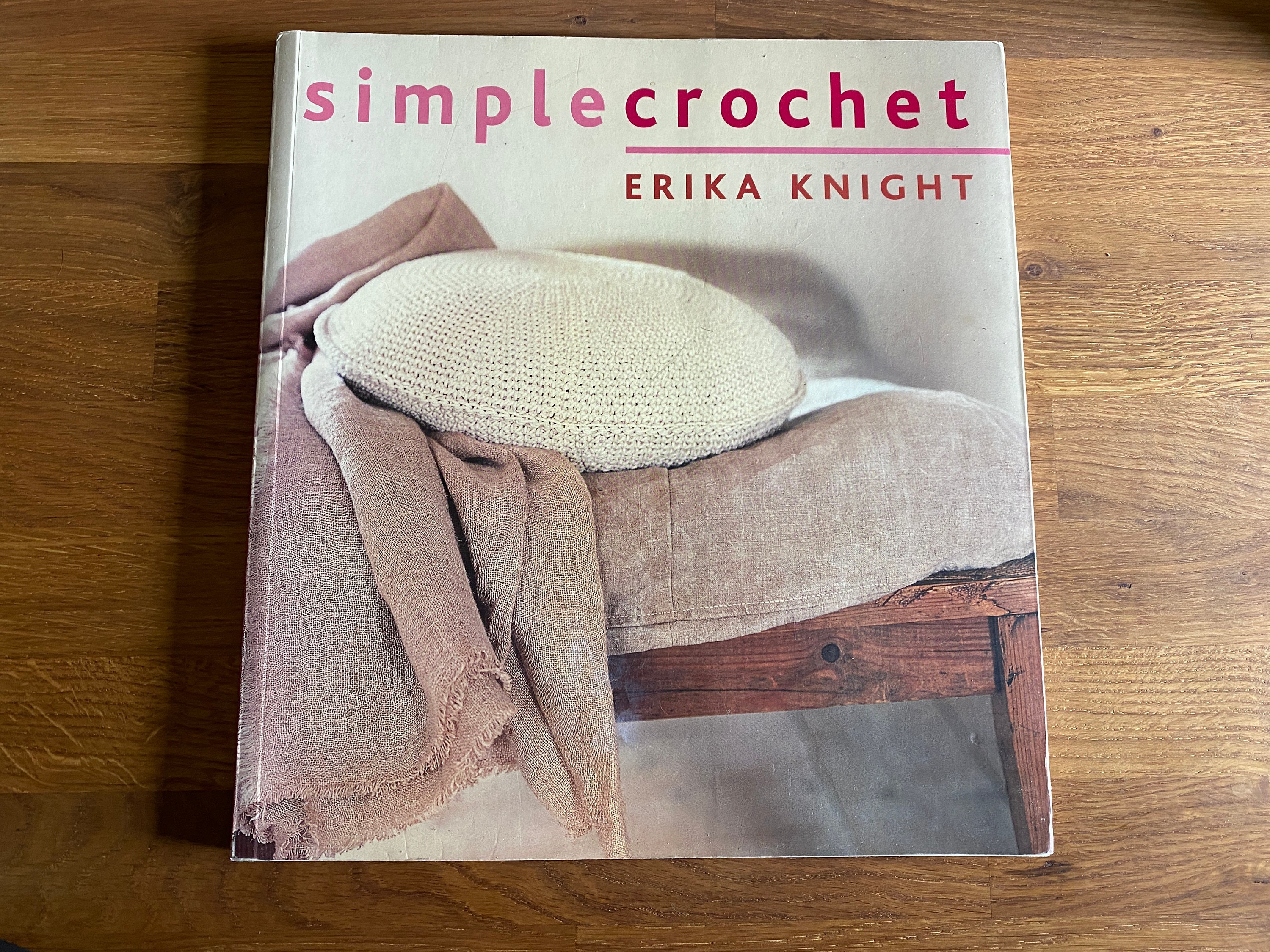 Simple Crochet by Erika Knight. Pre-owned Paperback Craft Book