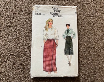 Vogue Pattern -  Vintage Sewing Pattern - Front Wrapped Skirts - Pattern No. 7207 - Uncut