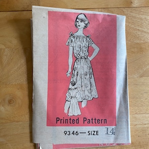 Printed Pattern -  Vintage Sewing Pattern - Summer Chemise Dress - Size 14 - Pattern No. 9346