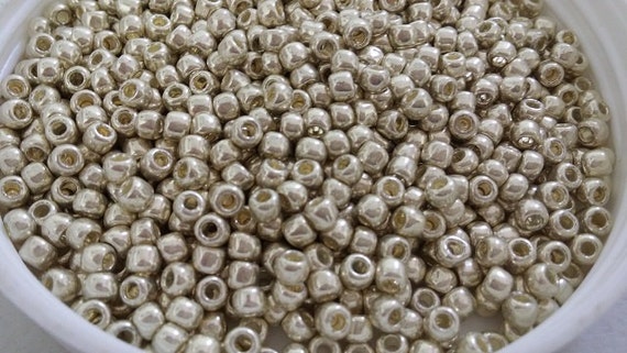 gr Toho 6 0 Japanese Seed Beads Tr 06 558 Galvanized Etsy