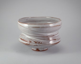 White “Dancing” Tea bowl by Mikhail Tovstous