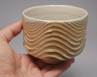 Wood-fired Chawan "Dune" by Paul Fryman