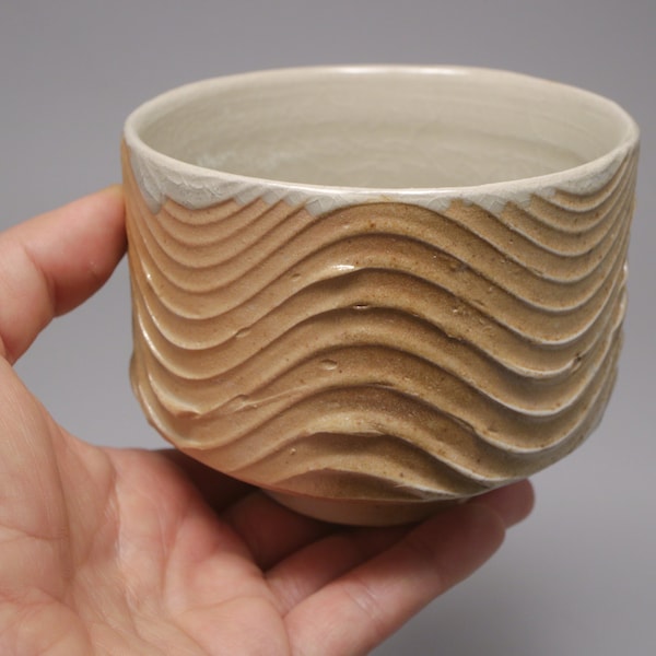 Wood-fired Chawan "Dune" by Paul Fryman