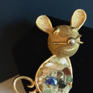 Kramer NY Vintage Mouse Brooch: Gold Tone Figural Pin with Art Glass