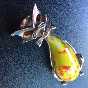 Hard to Find Vintage JJ Figural Cat Agate Stomach Rhinestone Eyes