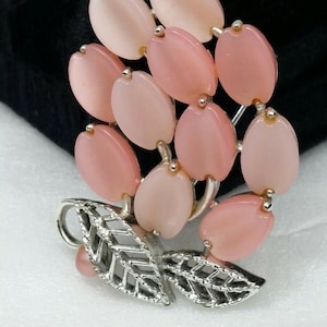 Baby Pink Signed Lisner Thermoset Brooch Pin