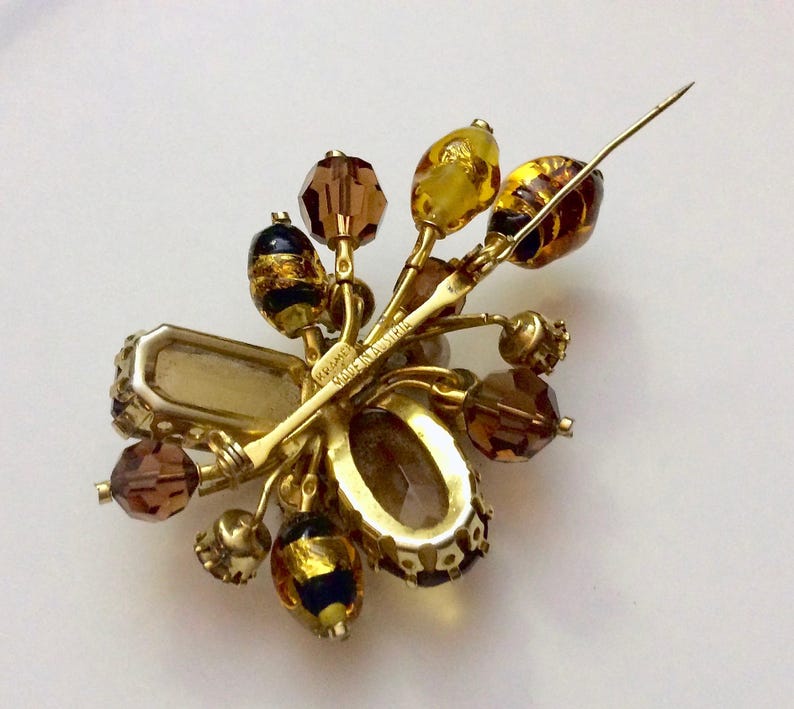 Fantastic Vintage Signed Kramer and Made in Austria Topaz Gripoix Foil Art Glass Brooch Pin Rhinestones Huge
