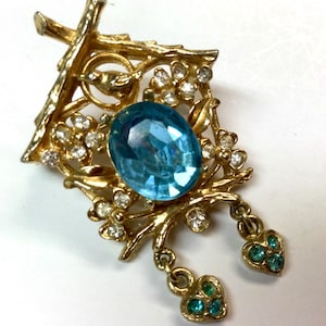Cuckoo Clock Vintage Figural Brooch Rhinestones Bird Coro Patented 1949