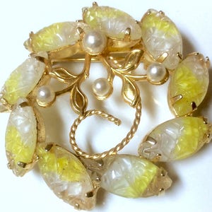 Vintage Marboux Molded Thermoset Lucite Prong Set Cabochons Yellow to White Brooch Pin Faux Pearls image 1