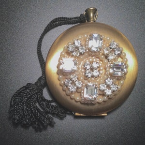 Glamorous Watch Style Powder Compact Rhinestones Pearls