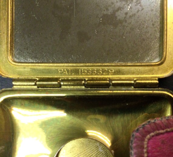 Tiny Vintage Melloglo Powder Compact Original Puf… - image 8