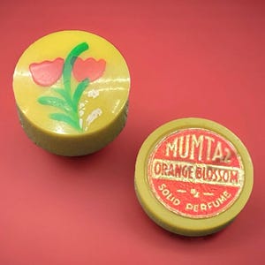 Vintage Mumtaz Orange Blossom Solid Perfume Yellow Bakelite Hand Painted Label