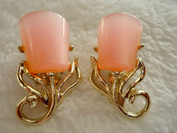 Vintage Thermoset Pink Moon Glow Necklace Bracele… - image 2