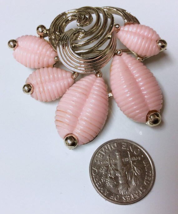 Marboux Brooch Pin Pink RibbedThermoset Pieces Si… - image 3