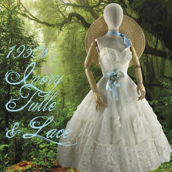 Late 1950s Ivory Tulle & Lace Party Dress - Fairy