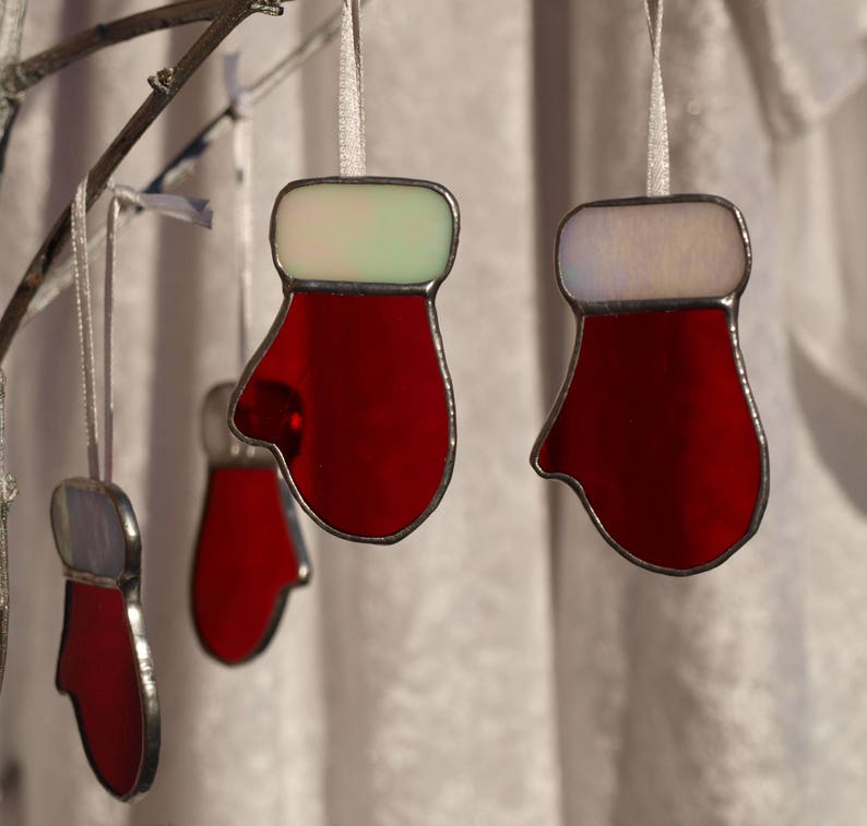 mitten tree decoration, mitten ornaments, christmas ornament, mitten ornament, christmas ornament, glass bauble, christmas decoration image 2