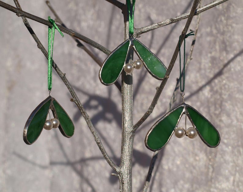 Mistletoe tree ornament, stained glass mistletoe, mistletoe christmas decoration, mistletoe tree decoration, Swarovski Glass pearl berries image 2