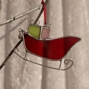 Sleigh, Santa sleigh, jingle sleigh, Christmas sleigh, Father Christmas sleigh, red sleigh, glass sleigh, christmas decoration, tree decor