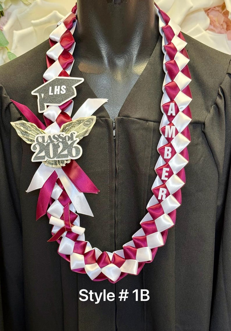 Collar de graduación de la clase de 2026 / nombre personalizado / colores de la escuela #095 Style # 1B