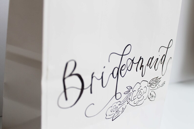 Personalized Bags Birthday Gift Bag Wedding Gift Bag Bachelorette Bridal Party Bags Custom Floral White Gift Bags Floral Handwritten