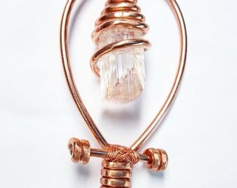 Helt lindat Danburit Ankh-halsband