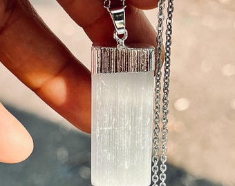 Selenite Crystal Necklace – Silver Plated Pendant – Energy Cleansing Jewelry – Minimalist Gift