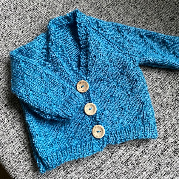 Baby Strickjacke/Jacke - Baby Geschenk, handgestrickte Strickjacke