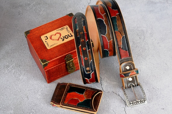 Handcrafted Stained Glass Leather Belt, Minimalistic Leather  display picture 3