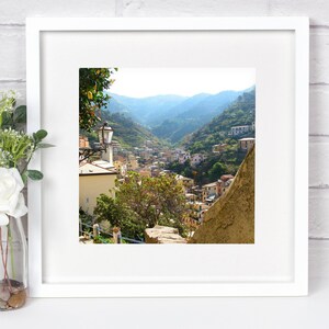 Riomaggiore Italie Riviera italienne Cinq Terres - Affiche photo Italie - Paysage inspirant - Photographie de voyage - Photo village italien