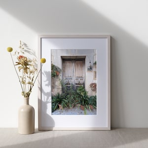 Affiche porte et pots de fleurs - Valldemossa Majorque Espagne - Affiche Méditerrannée - Décor boho - Photo voyage Espagne